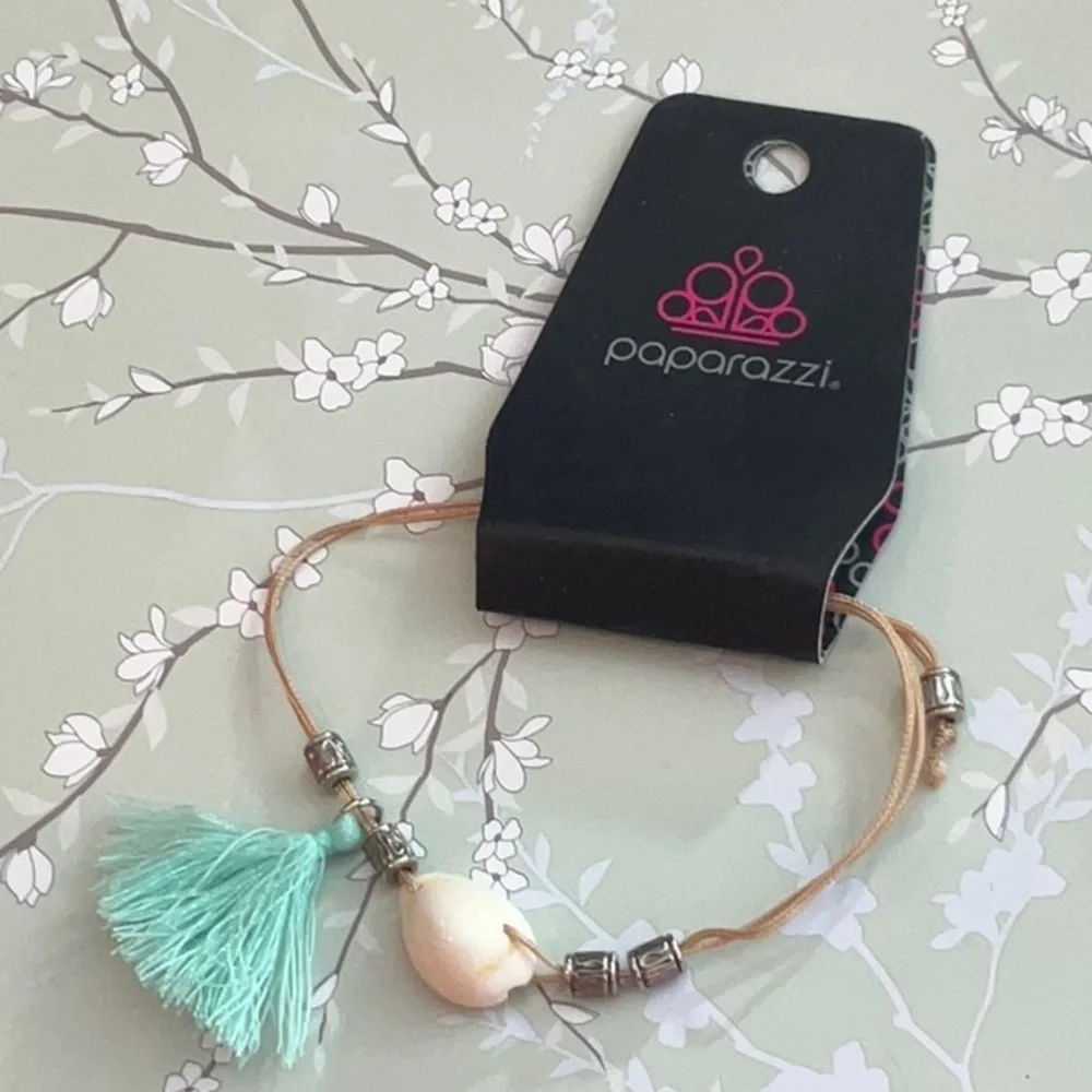 ❄️ Paparazzi | Bracelet with Mint Tassel Beach Bohemian